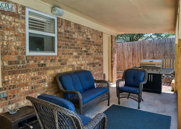 Holiday home Worth Big Saltwater Pool With Big Games And Projection Screen Fort Worth